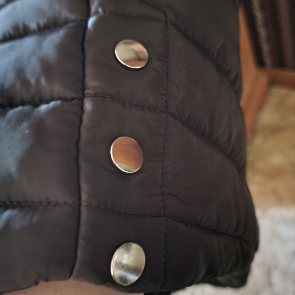Zenana Outfitters Charcoal Quilted Vest - Picture 3 of 3